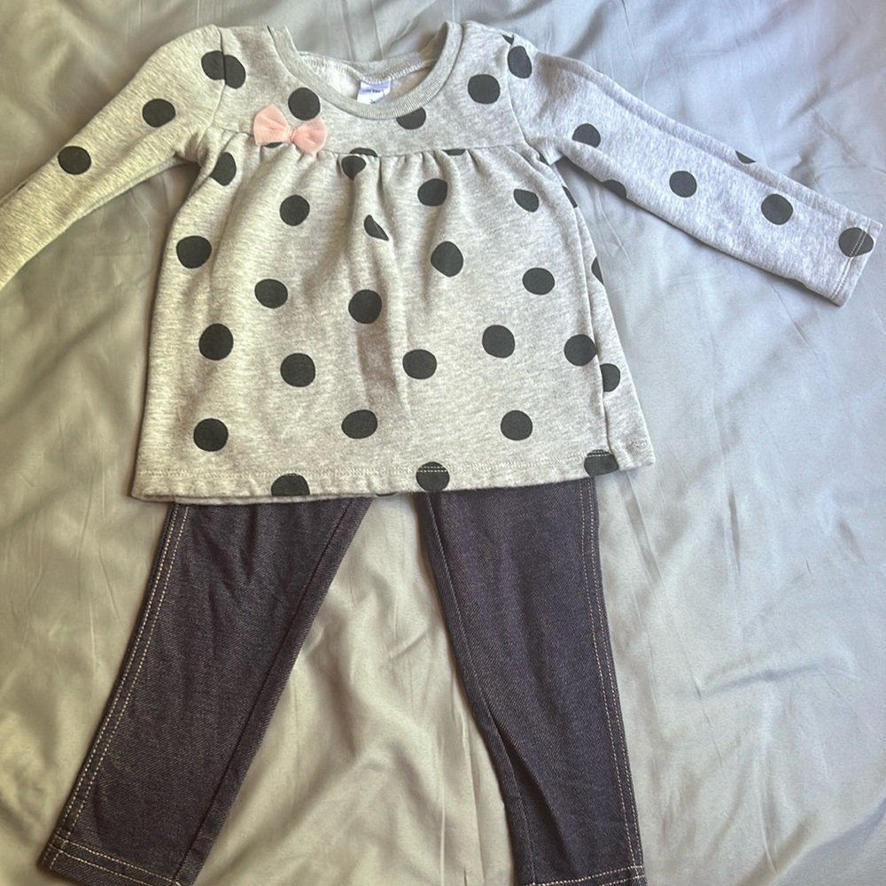 Carter’s outfit - size 3t